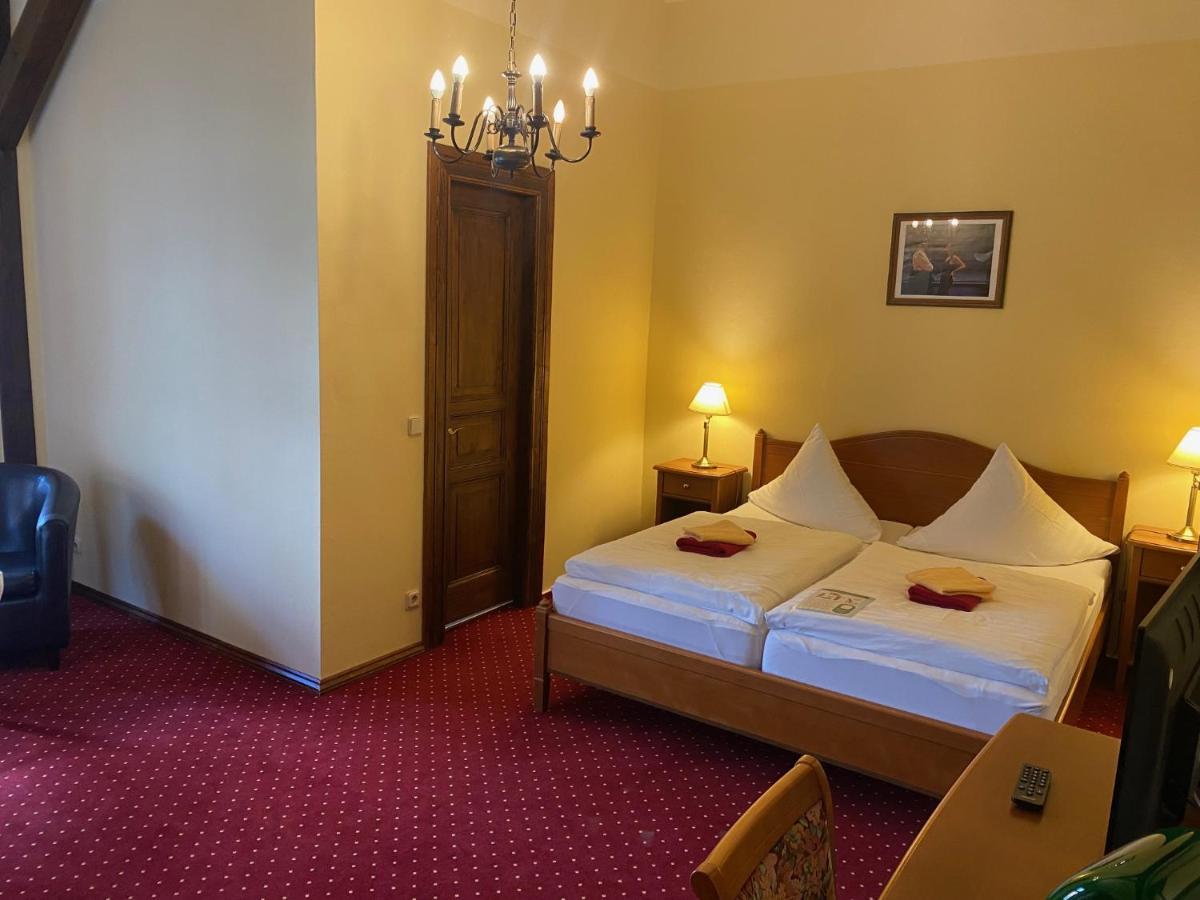 Hotel Garni Am Dippeplatz كيدلينبورغ المظهر الخارجي الصورة
